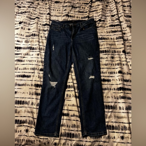 Banana Republic Girlfriend Jean - Picture 3 of 3